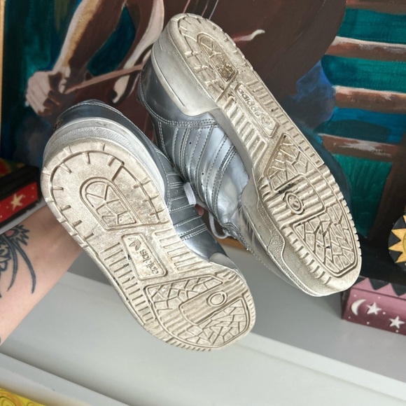 adidas Metallic Silver Athletic Shoes Size Men’s 7 - Picture 11 of 13